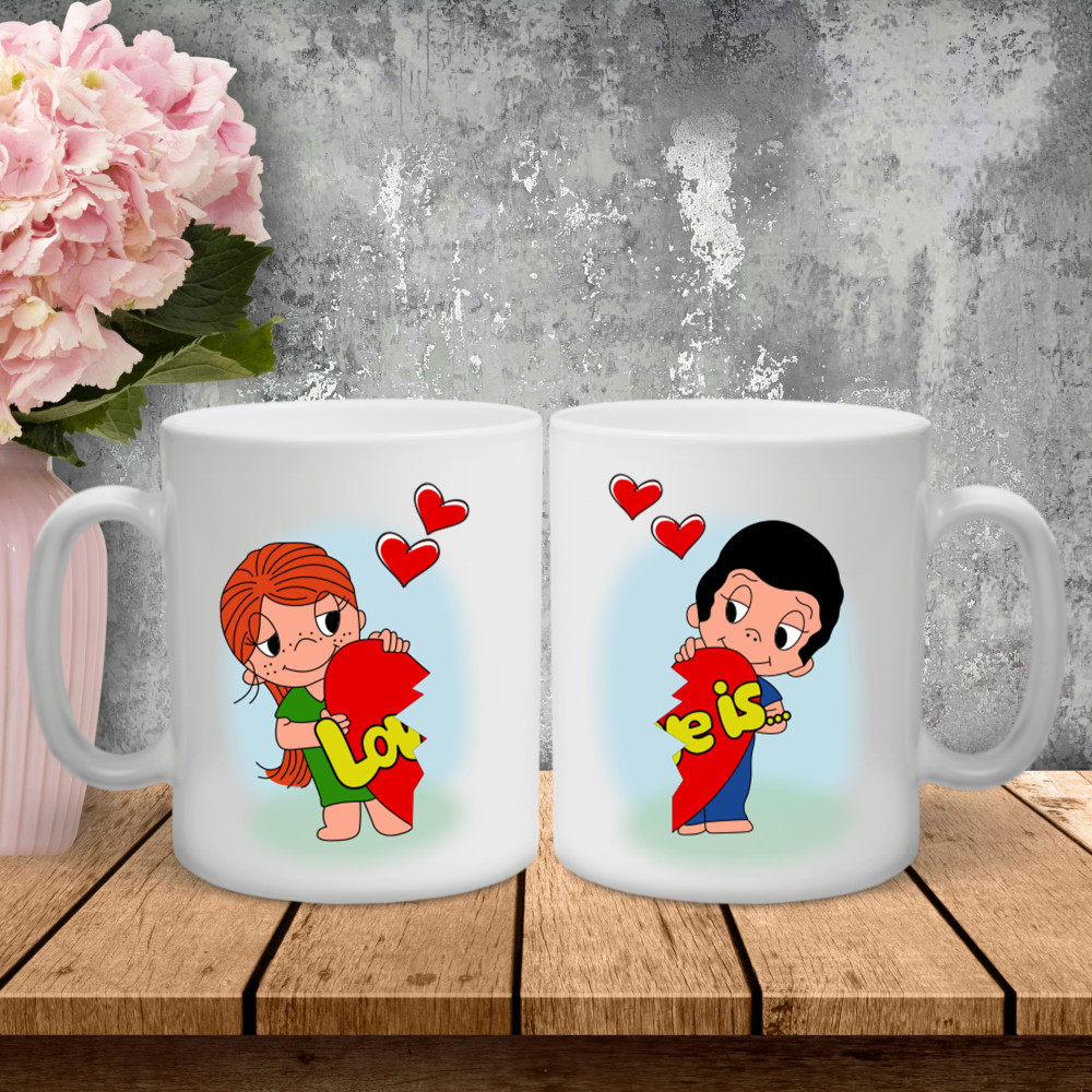 Парні чашки з принтом -  Love is!