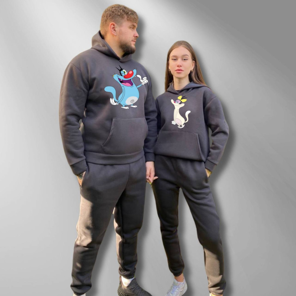 Парні спортивні костюми теплі з капюшоном Худі та Джогери XS/S, XL/XXL, принт "Оггі і кукарачі" , графіт (243) Парні спортивні костюми теплі з капюшоном Худі та Джогери XS/S, XL/XXL, принт "Оггі і кукарачі" , графіт (243)