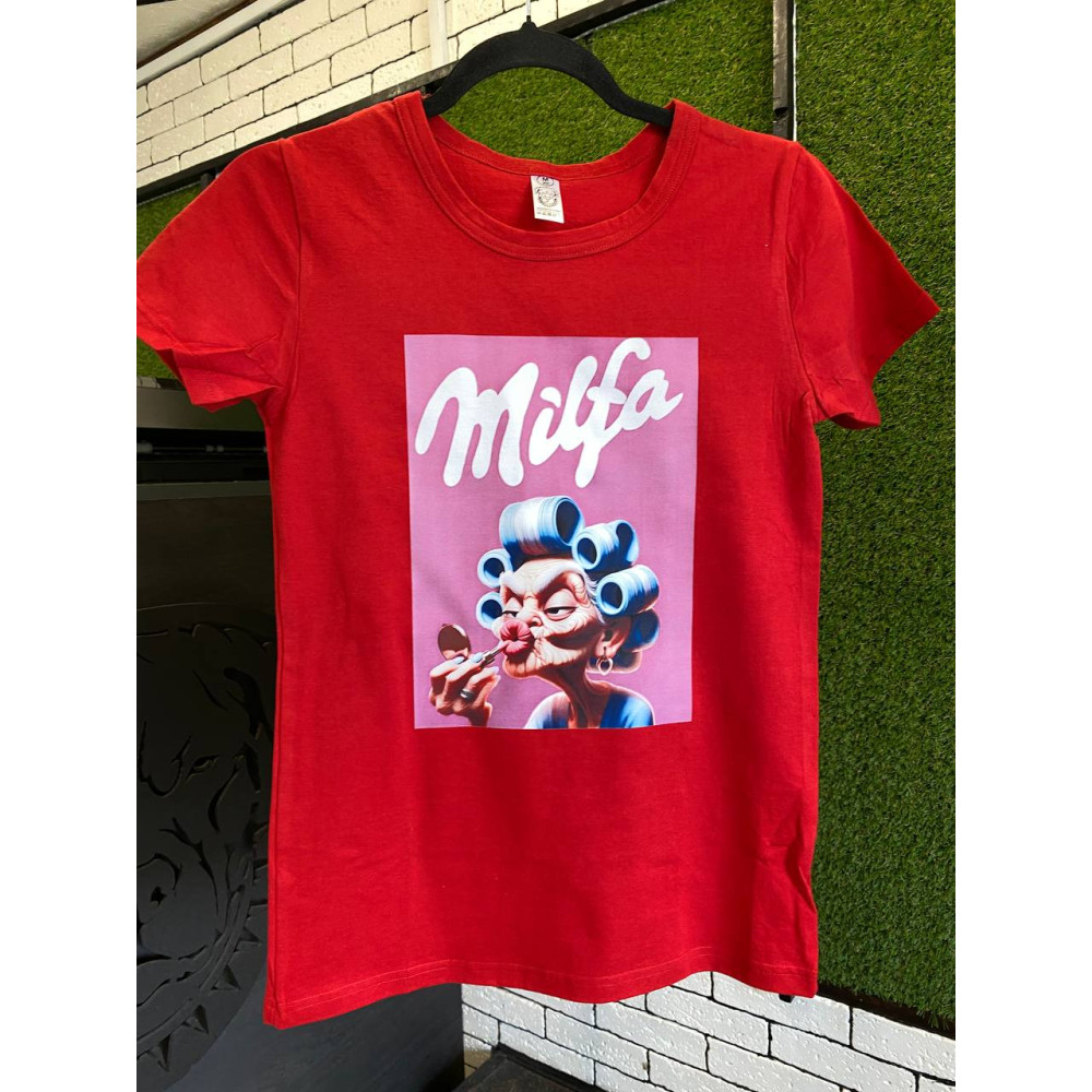 Жіноча футболка з принтом "Milfa", M, червоний (2261)